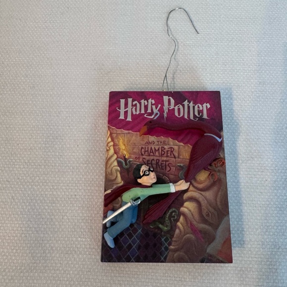 Harry Potter Book 2019 Hallmark Keepsake Ornament - Picture 2 of 7